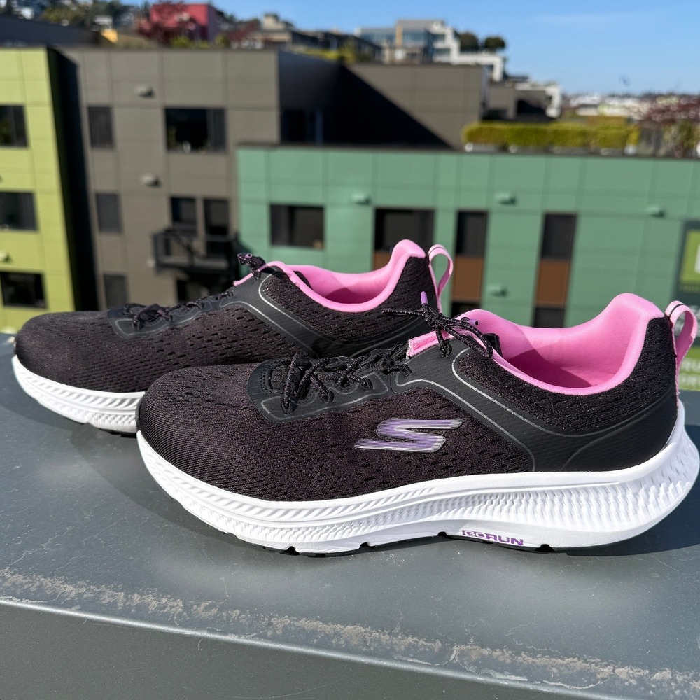 NWOT Skechers GORun Consistent Sneakers 9 Black Pink Mesh Running Lightweight